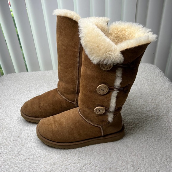 UGG Shoes - Ugg Tan Boots Bailey  Buttons Women Size 9